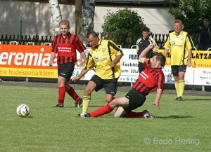Training Fußball 1. Mannschaft @ Sportplatz
